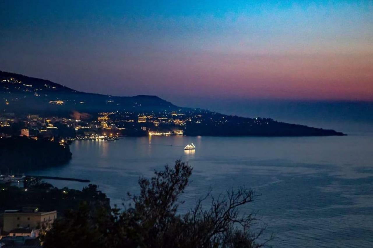 Apartamento Casa Marida Sea View Vico Equense Exterior foto